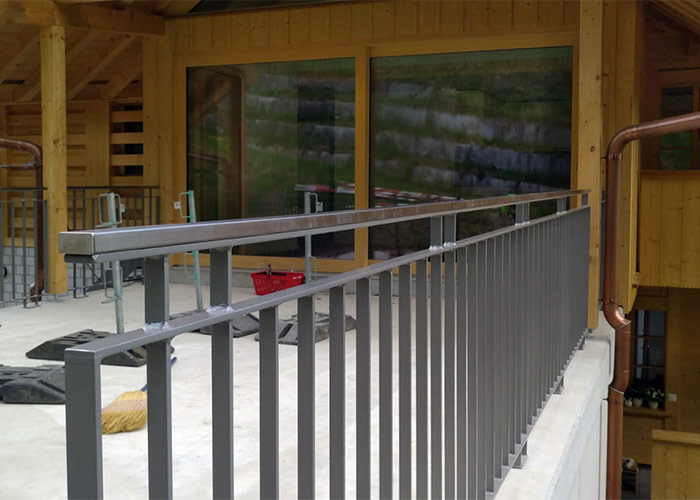 Bruno Ermel Schlosserarbeiten – Staketengeländer